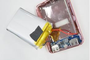 打假人购买假原装充电器,假冒伪劣充电宝