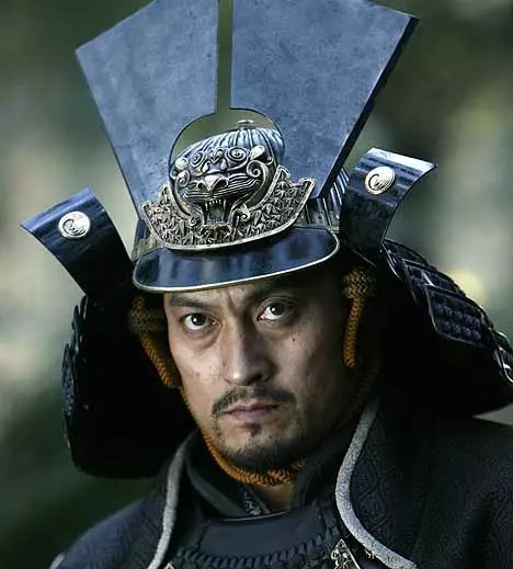 渡边谦简介,渡边谦相当于中国的哪个演员