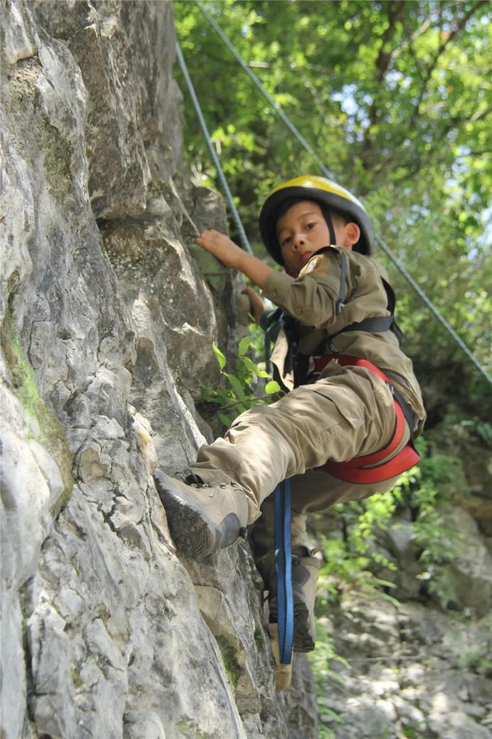 老龙潭旅游攻略,老龙洞探险视频