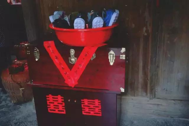 中国红大气豪迈热情洒脱,中国红霸气文案