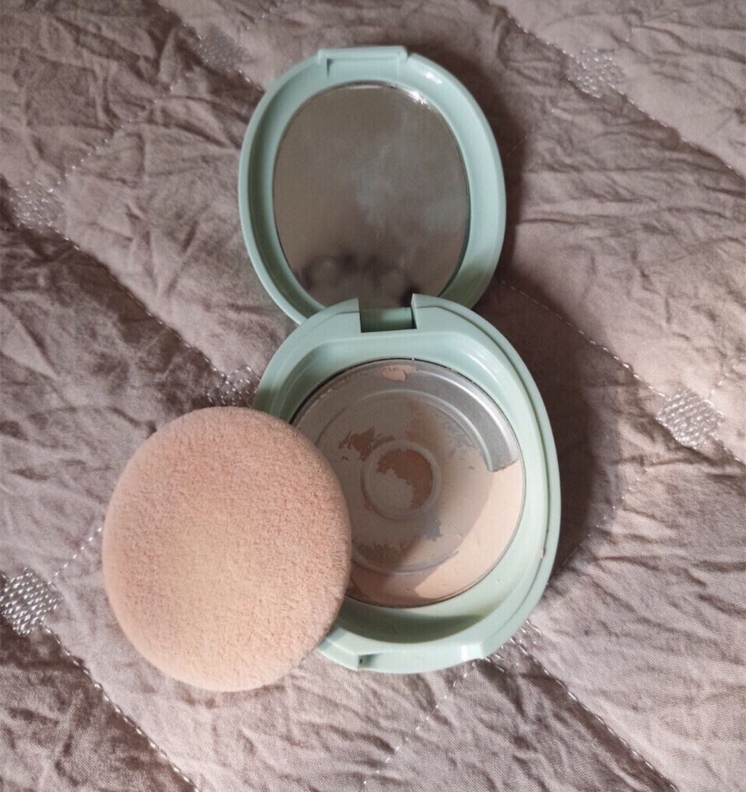 亲测最好用的油皮粉底液,大牌定妆产品推荐油皮