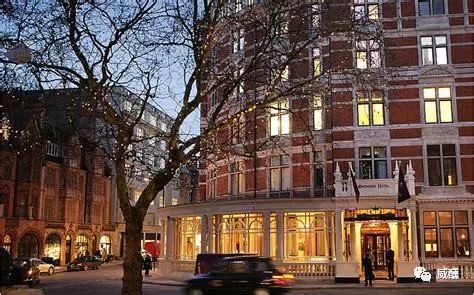 旅行中不可错过的10家超豪华威士忌酒店