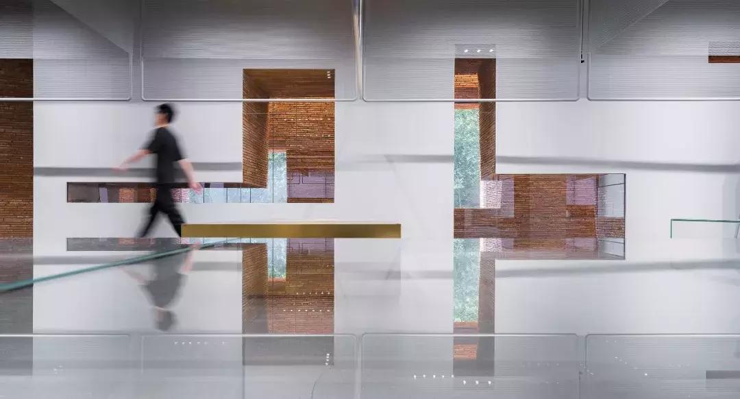 新作首发｜墟之峡谷.上海UR旗舰店！