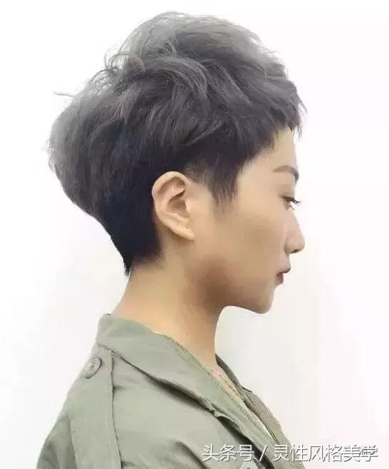 时尚气质高雅的短发造型烫,烫减龄时尚免打理的短发