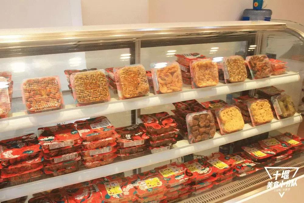 一口热辣回魂！人民路这家京城来的网红店，号称卤味界的MVP