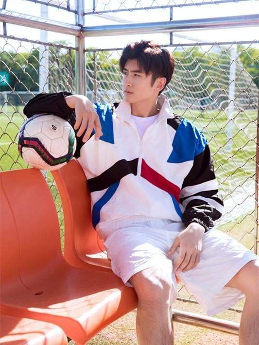 张云龙魅力视频,张云龙在球场上奔跑