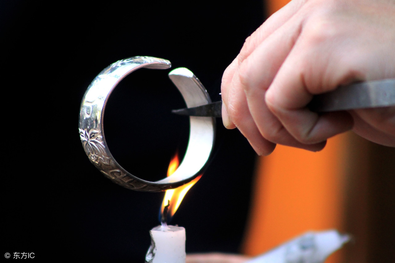 银饰品黑,有些银饰品不黑有些会黑