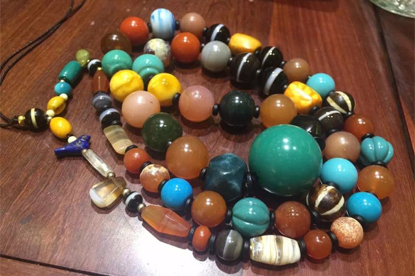 绿松石白料泡水多久会有变化,原矿绿松石泡水后盘好吗