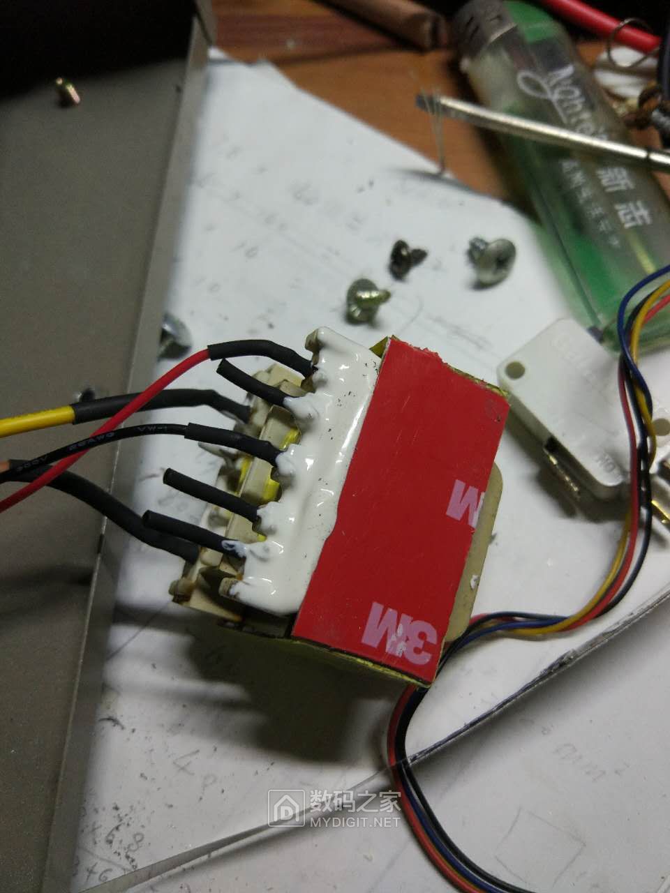 怎样拆微波炉变压器才能改点焊机,报废微波炉改点焊机