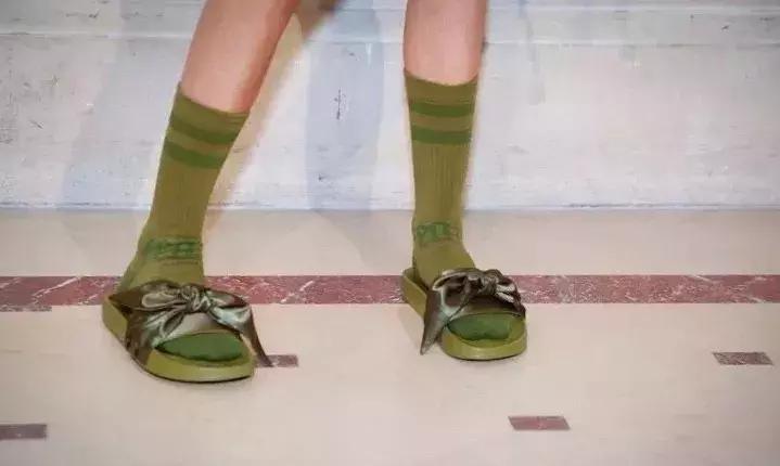 如何找到最全的潮鞋推荐,终于找到同款鞋