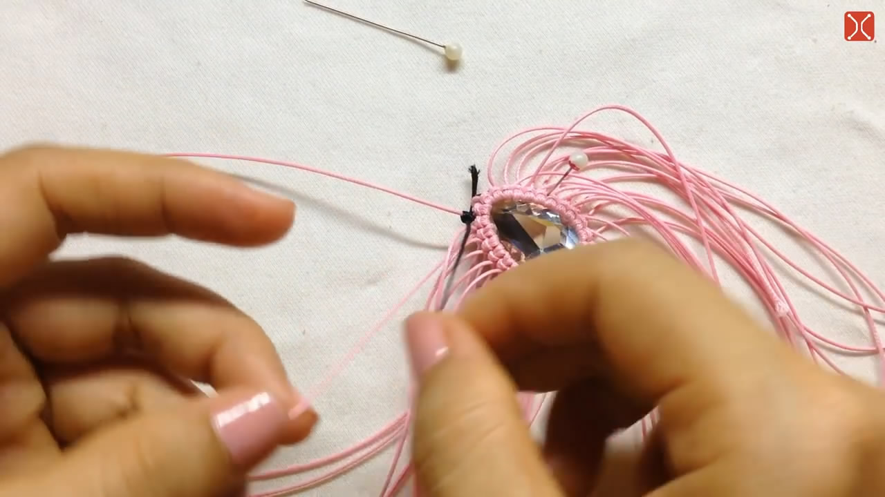 水晶编绳项链吊坠教程,水晶项链编织法带吊坠的