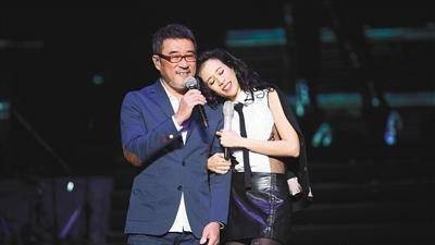 冯德伦一开始有没有喜欢舒淇,冯德伦周星驰