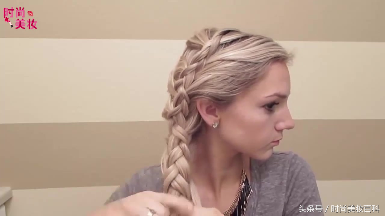 鱼骨辫编发教程,怎么编织人鱼马尾辫