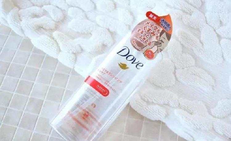 卸妆水和卸妆湿巾哪个性价比最高,卸妆水性价比高的排行