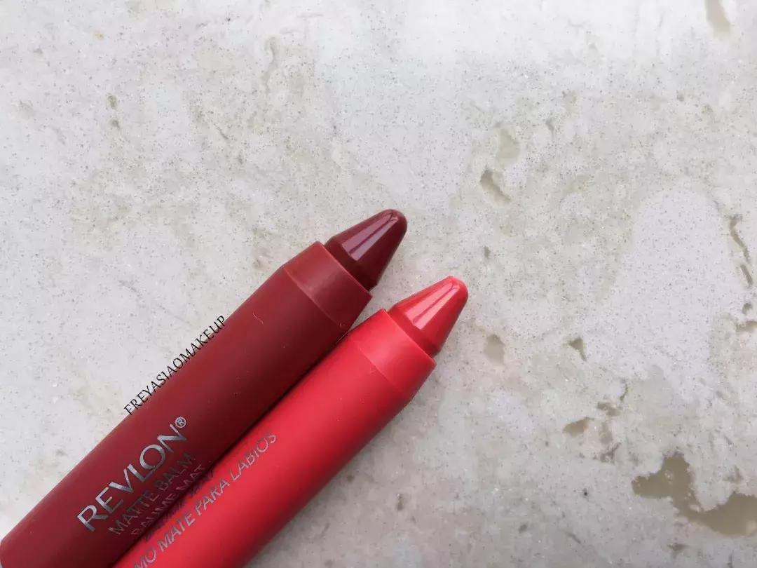 试色唇膏开箱视频,露华浓口红经典黑管唇膏