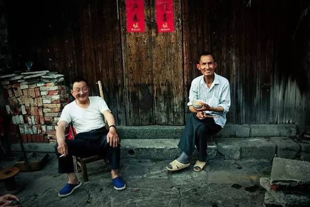 独自旅行一定要去的地方,第一次独自旅行去了哪里