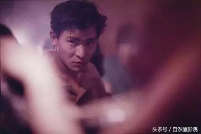 这位“大*子骗**”，虐过多少“小鲜肉”