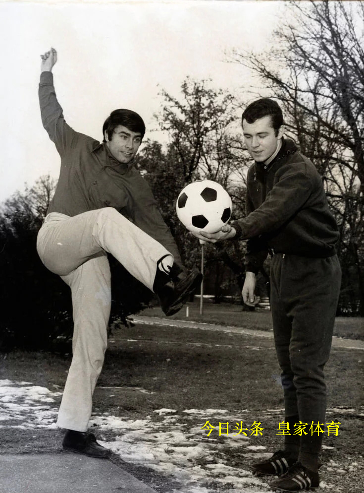 贝利说罗纳尔迪尼奥天赋最高,贝利谈内马尔是天才