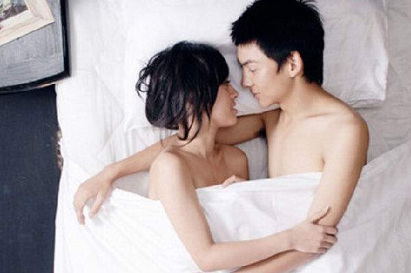 产后夫妻不能做到这三件事,顺产坐月子可不可以夫妻同睡