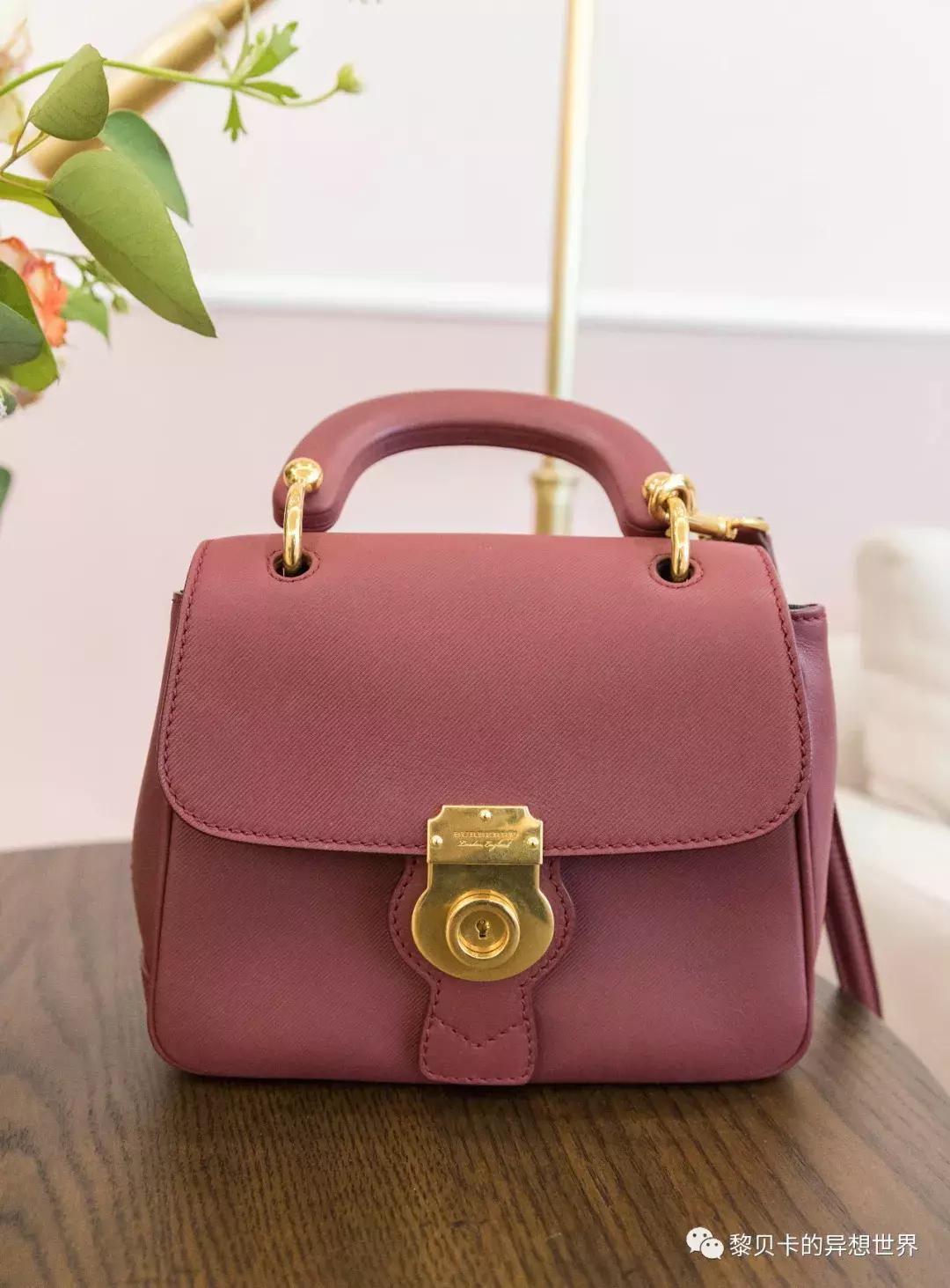 普通人怎么选择的包包又不撞大牌,好看的包包总是买不够