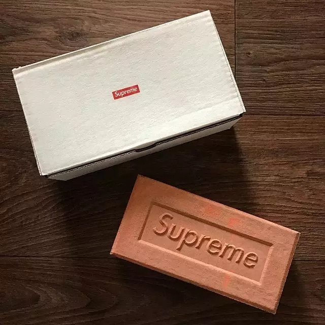 目前值得入手的supreme,supreme还值得买么