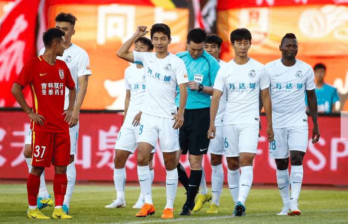 鲁能对战巅峰时期的恒大,经典回顾广州恒大2比1山东鲁能