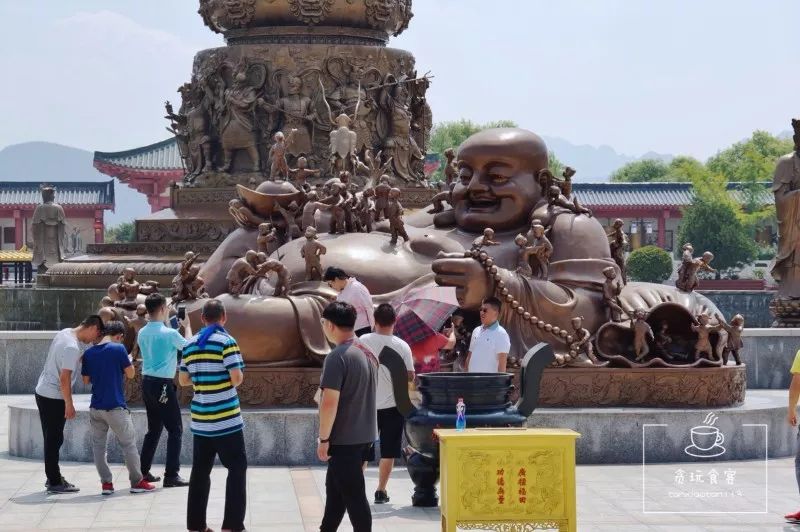 暑期去山东龙口,拍ins风网红大片,看没有游客蔚蓝大海!