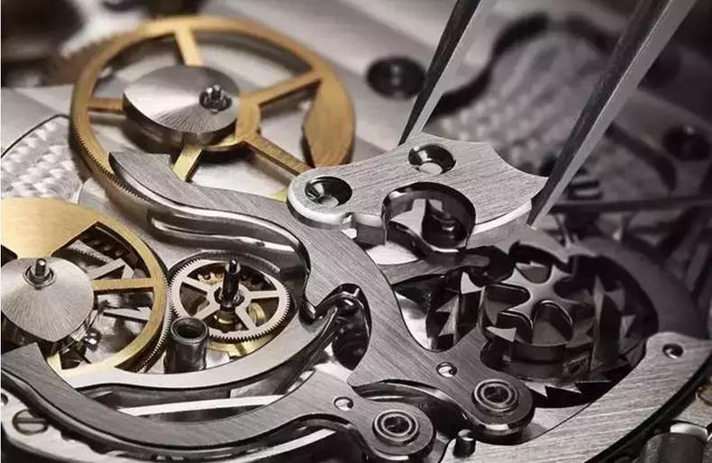 腕表知识十步了解机械表,机械表排名入门级推荐