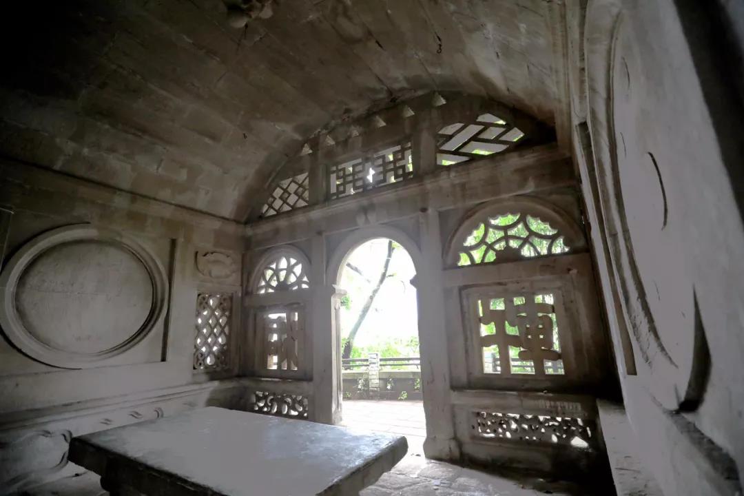 重庆鹅岭公园的石屋,鹅岭公园石屋