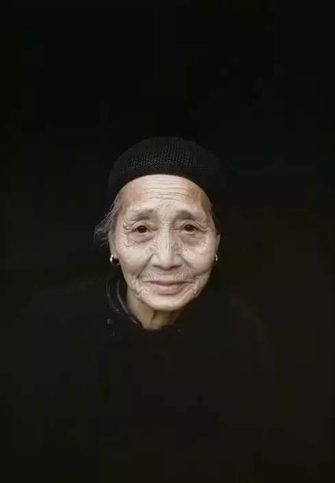 气质自拍怎么拍,最有个性的自拍技巧