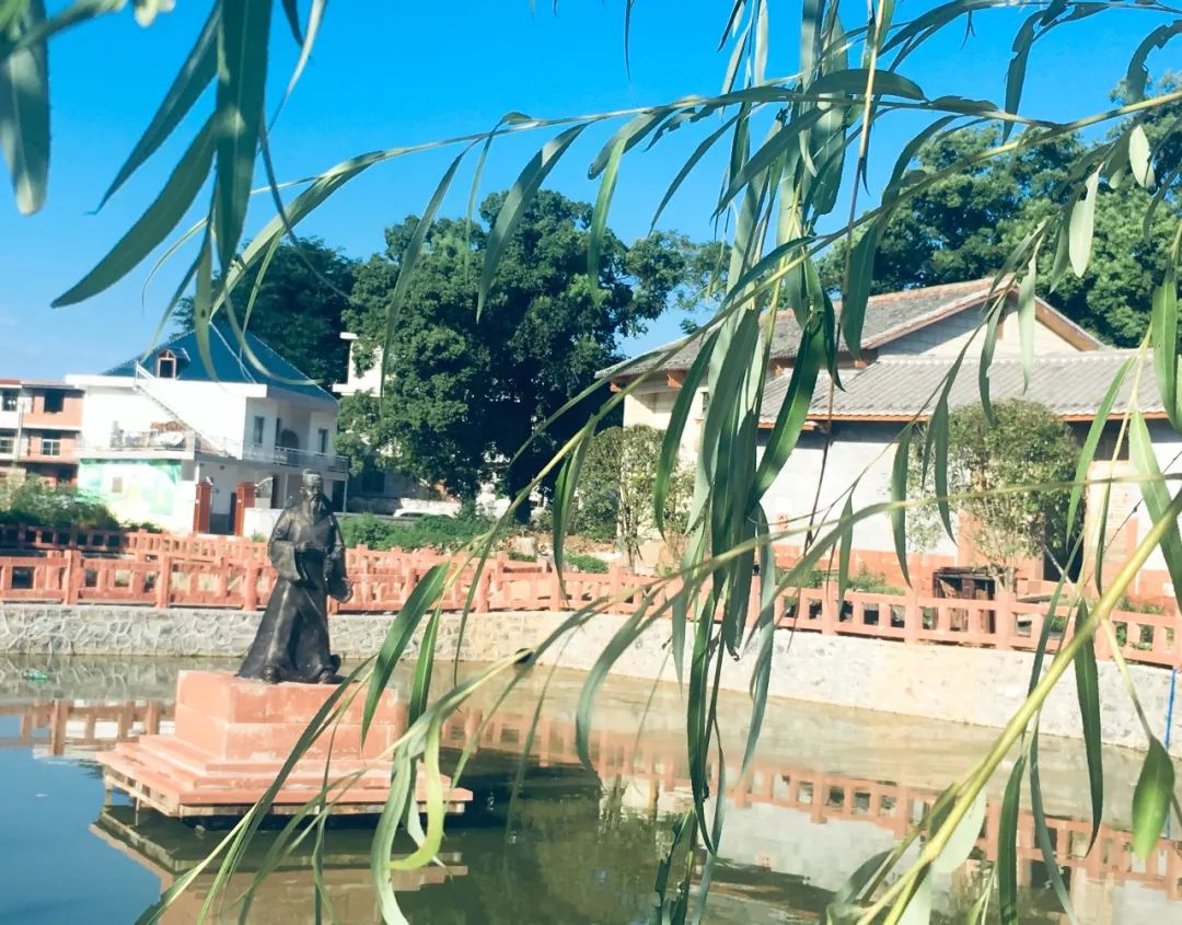 千年山中古村风景,千年香樟百年古村