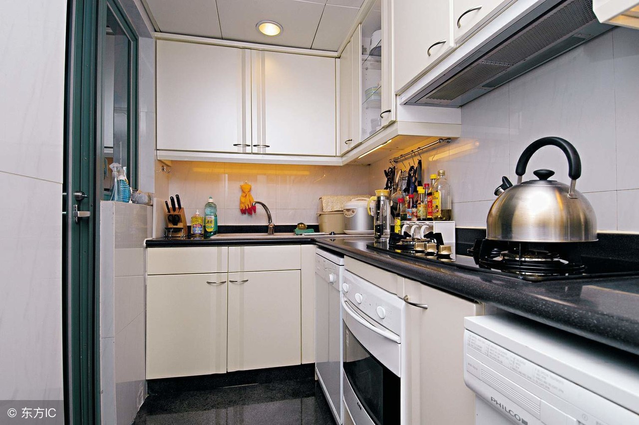 2022厨房橱柜品牌十大排名,定制橱柜8大细节看完包你不踩坑