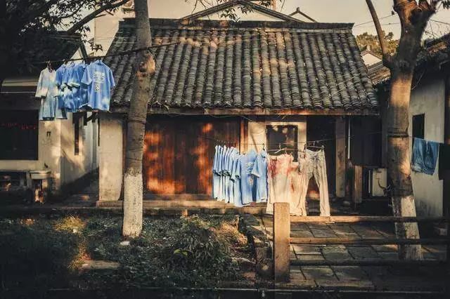 一张过去的cd如何听到那时的爱情 (给你一张cd听听我们过去的爱情)