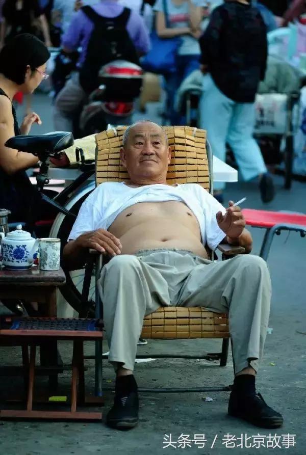 这么热的伏天儿，过去没有空调，北京人如何过的？