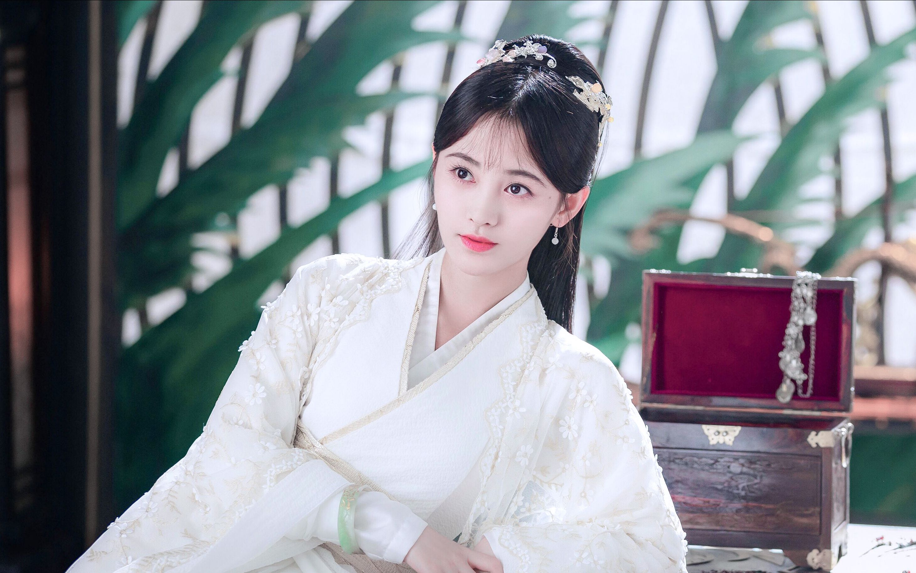 以超高人气回归的鞠婧祎,鞠婧祎会火的视频