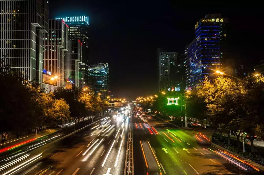 普通人副业月入多少万,姑娘月入一万