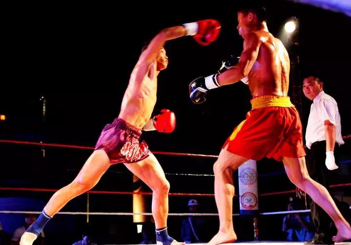 散打如何锻炼打全场比赛的体能,散打怎么提高反应速度