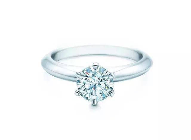 张馨予蝴蝶戒指,张馨予的结婚戒指是哪个牌子