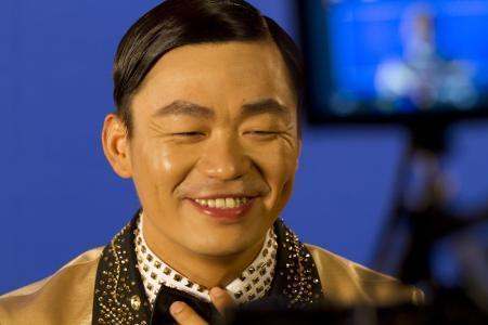 娶了娇妻的四位丑男星,长得丑还花心五位男星