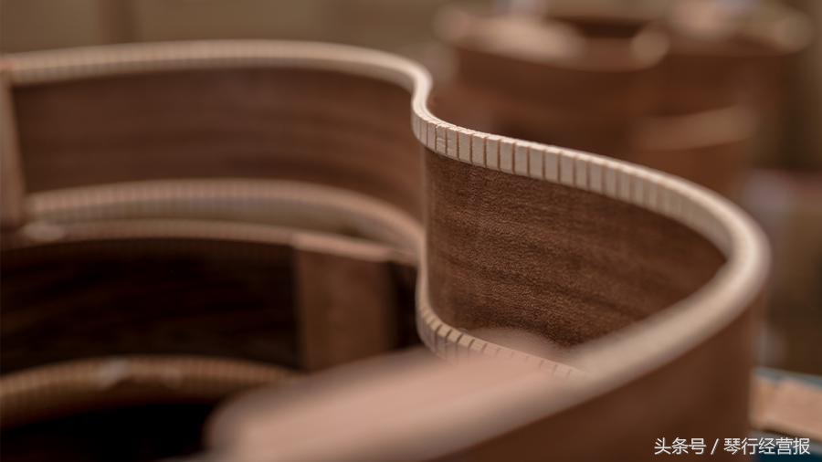 新手有必要买单板吉他吗,新手学吉他买单板还是全单