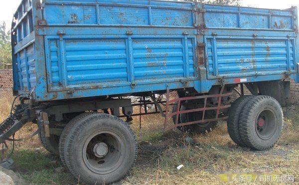 那一夜，差点被冻死在驾驶室，老司机讲述40年卡车生涯