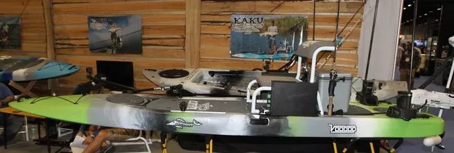 不要再愁着买车了，买艘最新的皮划艇去自由钓鱼