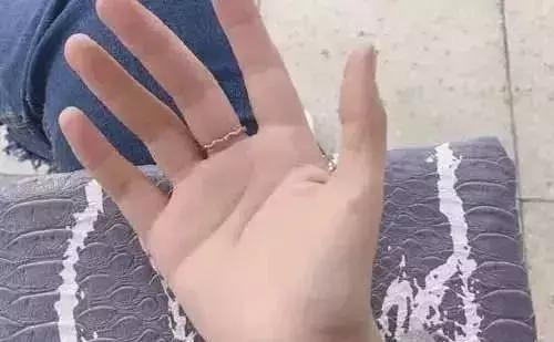 身体出汗是身体什么部位出问题了,哪些部位出汗预示着有啥病