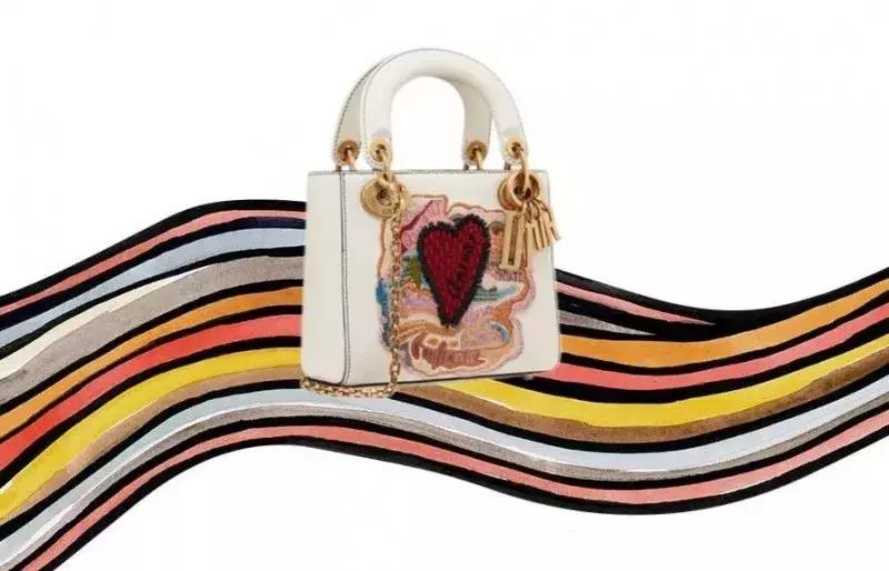 包治百病七夕,华伦天奴七夕限定包包