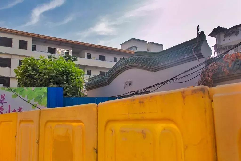 徐州二中变“停车场”！还有哪些回忆留下来？