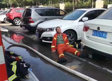 河南省郑州市女子怀孕前后,河南郑州女子怀孕前后