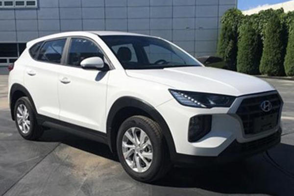 现代途胜推出中国特供版，惨遭吐槽前脸整容失败，网友直呼太丑！