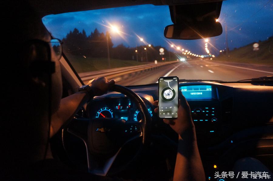 超级卡友,超级卡车穿越雪地