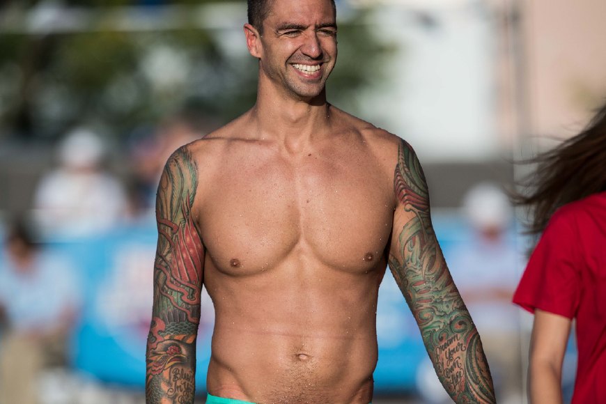 亚当皮蒂跳发视频,亚当皮蒂火了