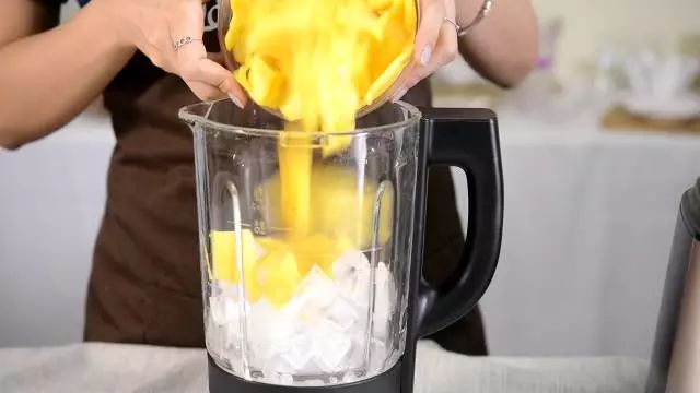 自制芒果冰沙,如何自制芒果冰沙